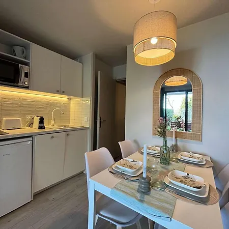 à La Bocca Avec Piscine, Parking, Près De La - Fr-1-609-100 Appartamento Cannes