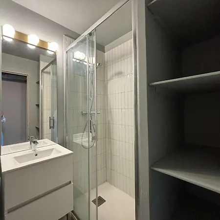 à La Bocca Avec Piscine, Parking, Près De La - Fr-1-609-100 * Cannes